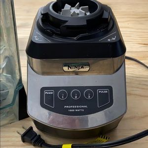 Ninja Blender 1000 Watt High Powered 72 ounce